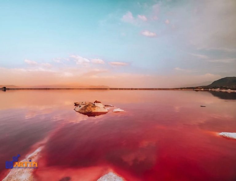 11Maharloo pink lake Persia tourist attraction