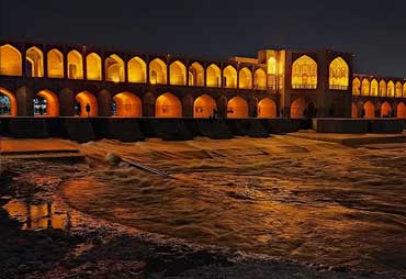 isfahan-travel-iran