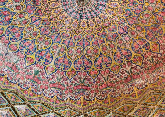 Persian gulf gateway tour to Iran